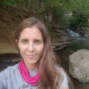 Meet your Posher, Kendra